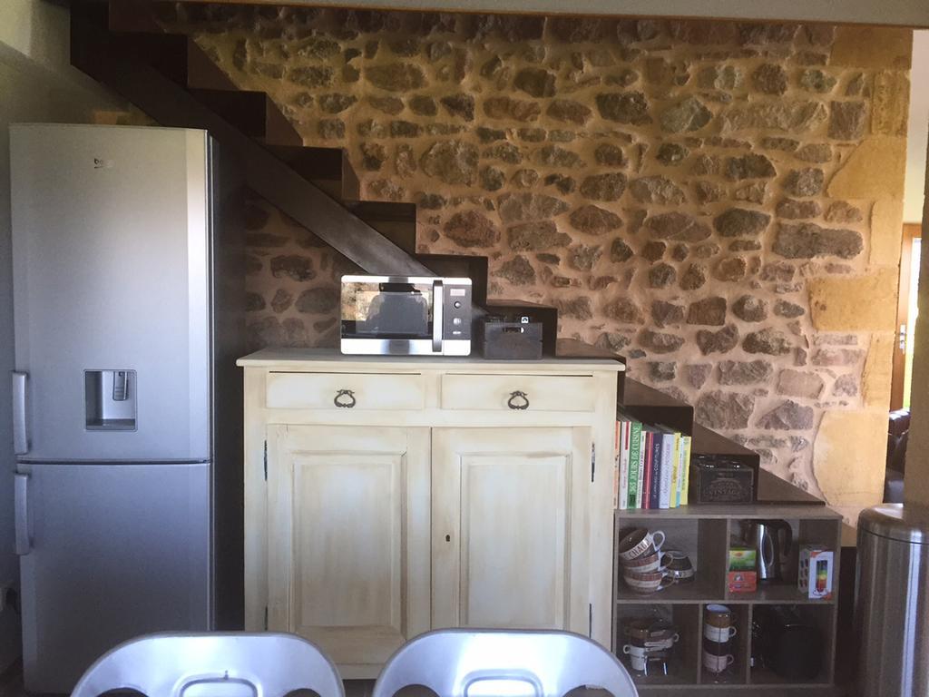 Les Perruchons Ancienne Grange Renovee Avec Soin Villa Ozolles Bilik gambar