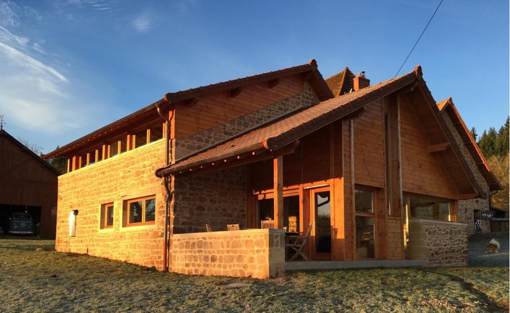 Les Perruchons Ancienne Grange Renovee Avec Soin Villa Ozolles Bilik gambar